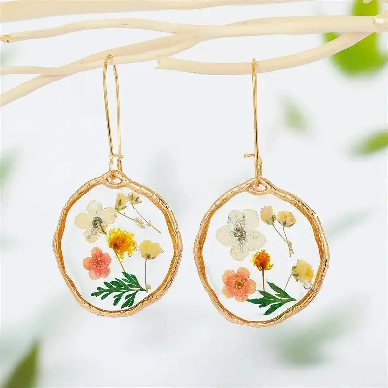 Natural Flower Dangle Earrings - Piña Colada
