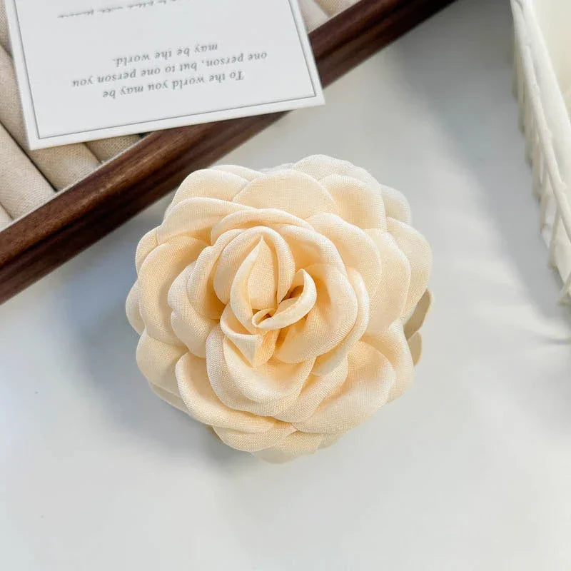 Sweet Flower Hair Claw - Piña Colada