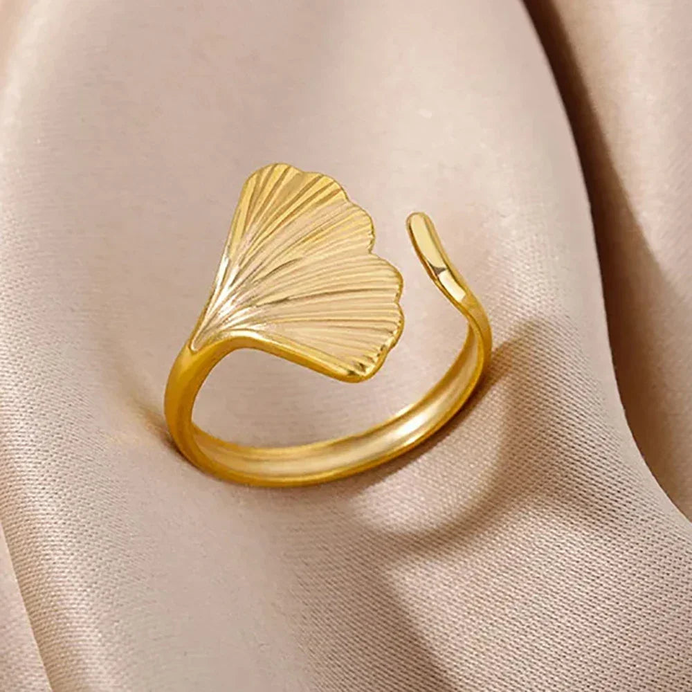 Gold Ocean Starfish & Shell Open Ring - Piña Colada