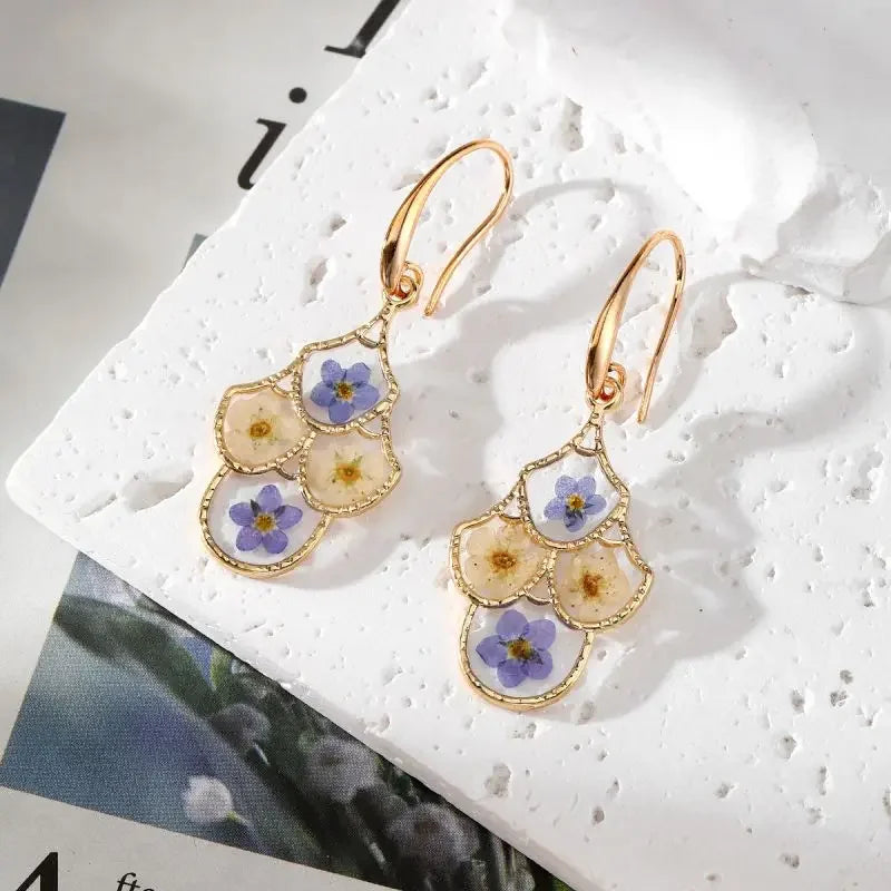 Natural Flower Dangle Earrings - Piña Colada
