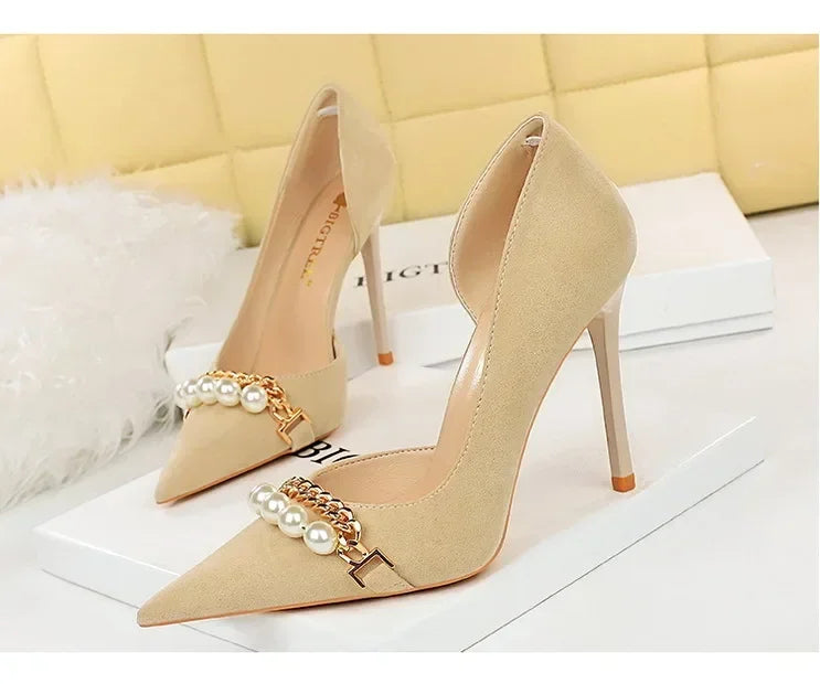 Pointed Toe Pearl Metal Chain Side Chain Pumps - Piña Colada