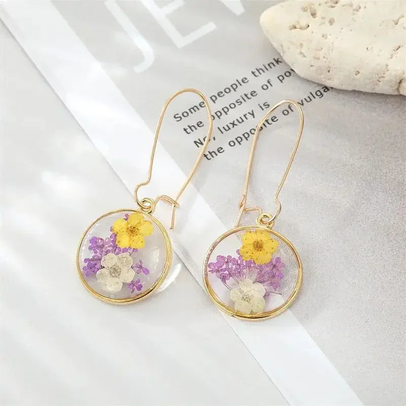 Natural Flower Dangle Earrings - Piña Colada