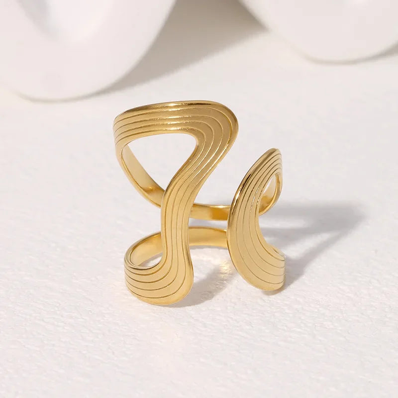 Stainless Steel Irregular Wave Ring - Piña Colada