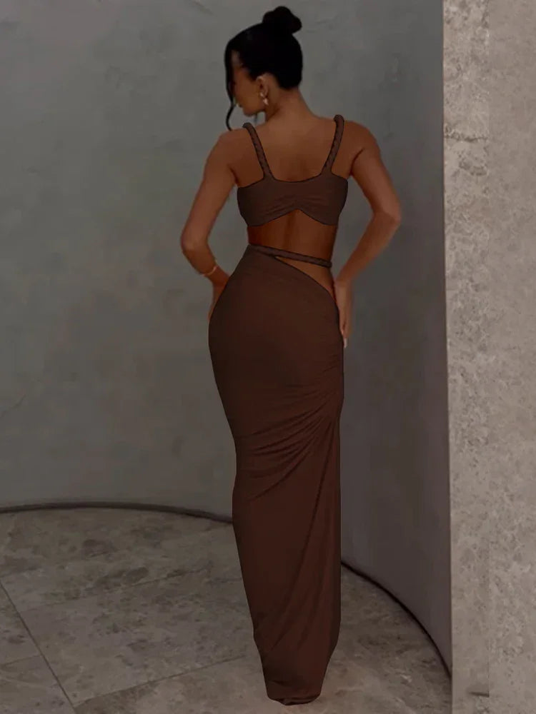 Backless Peter Pan Collar Maxi Dress – Sheath Fit Elegance - Piña Colada