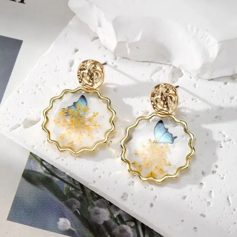 Natural Flower Dangle Earrings - Piña Colada