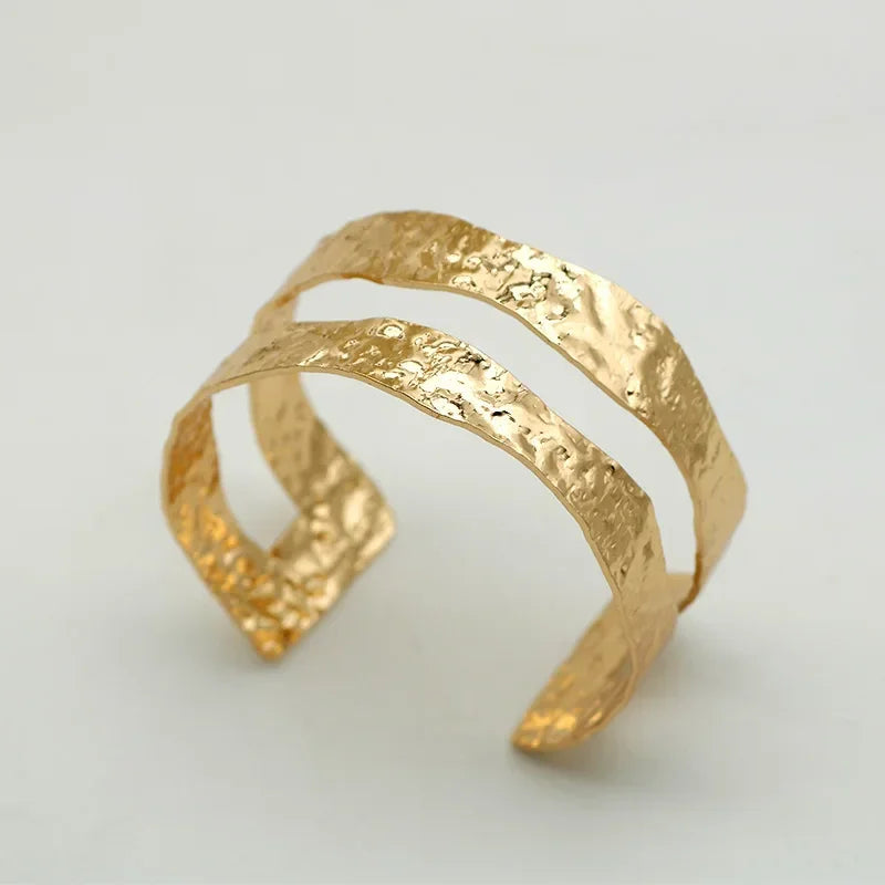 Irregular Metal Bangle - Piña Colada