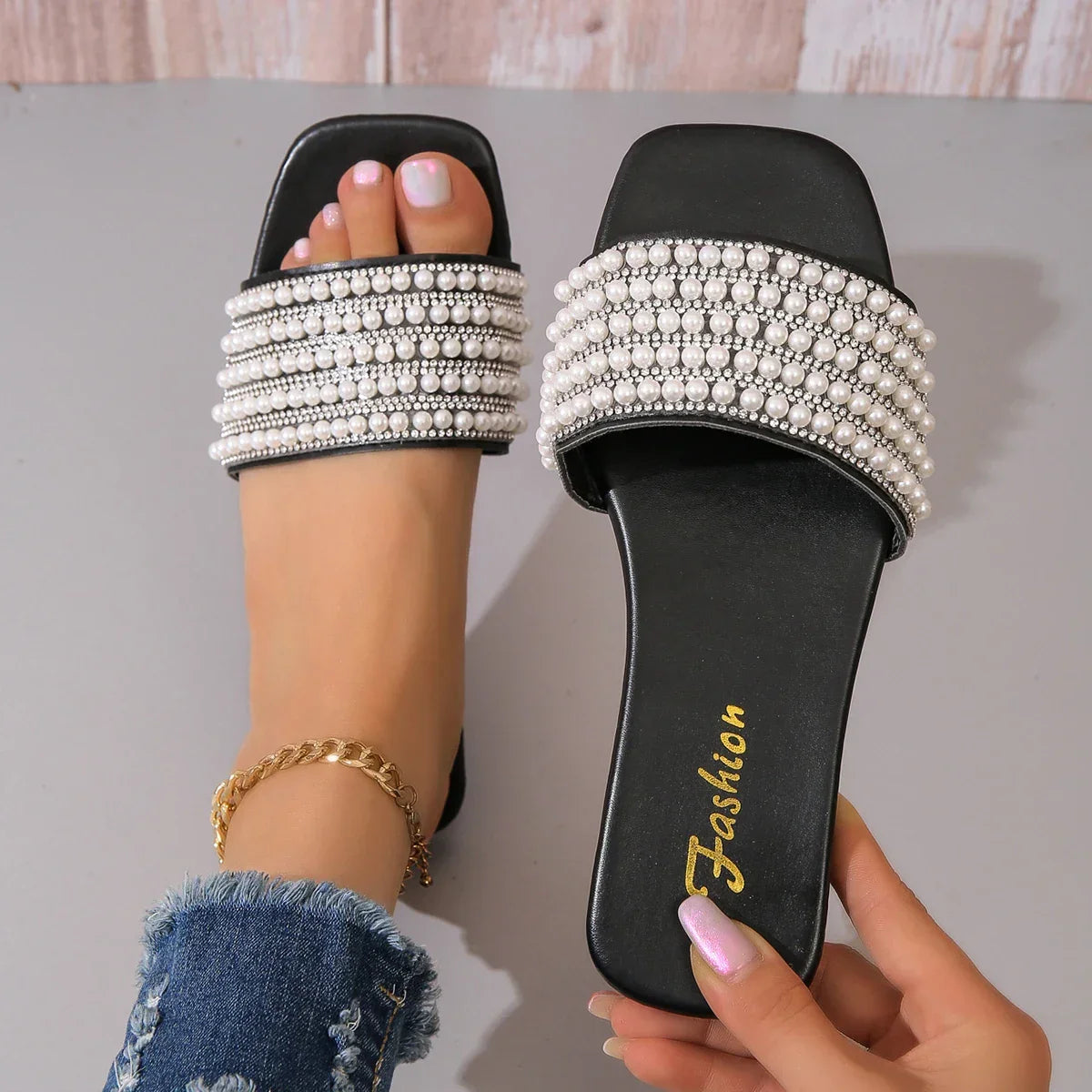 Minimalist Gladiator Flat Sandals - Piña Colada