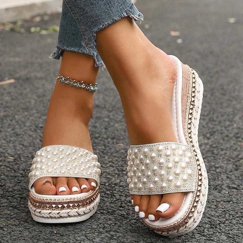 Shiny Crystal Pearl Platform Slippers - Piña Colada