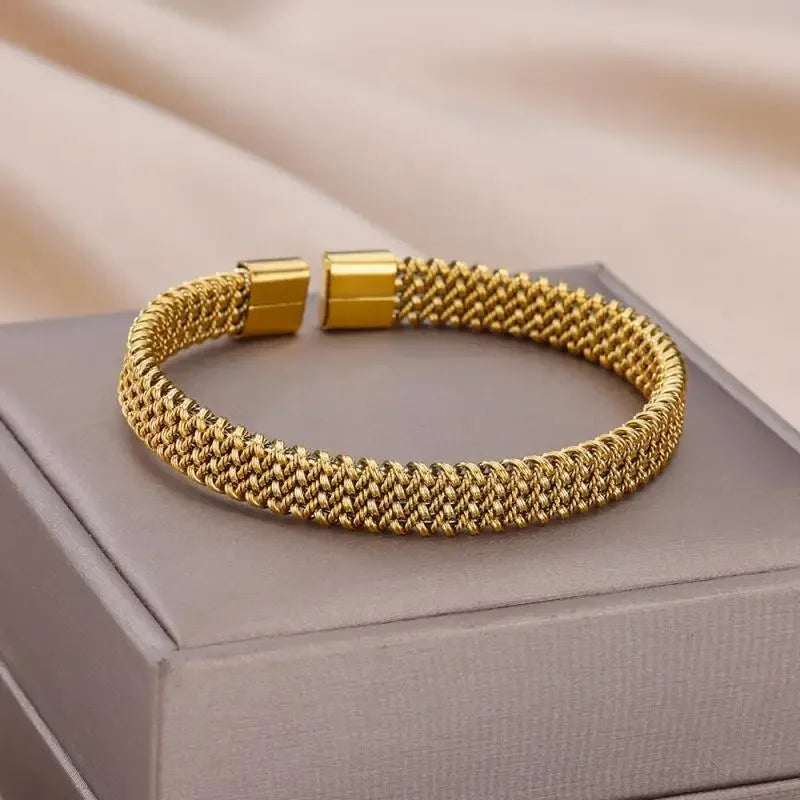 18K Gold-Plated Stainless Steel Cuff Bracelet for Women - Piña Colada