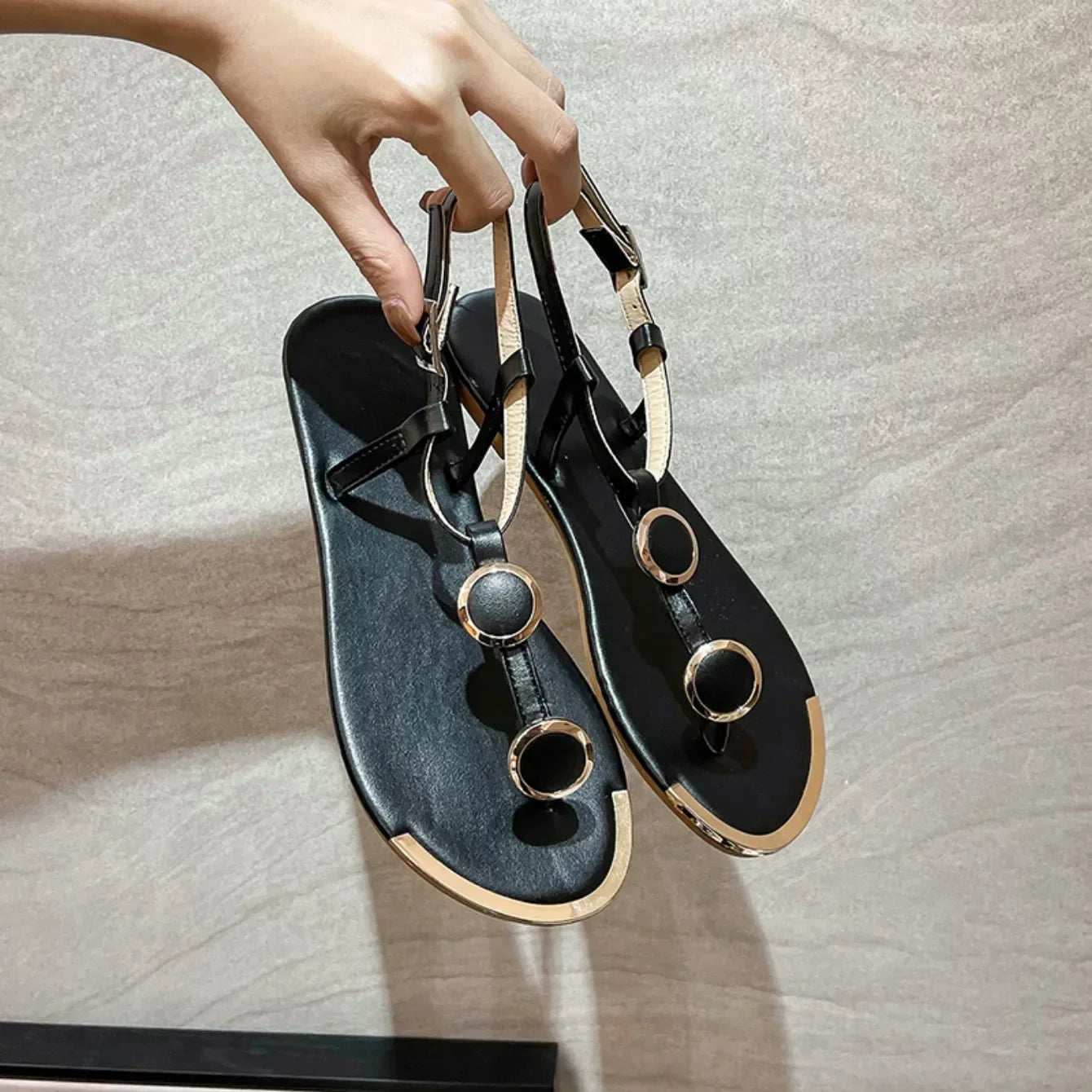 Women Sandals New Summer Casual Flat Sandals Flip Flops - Piña Colada