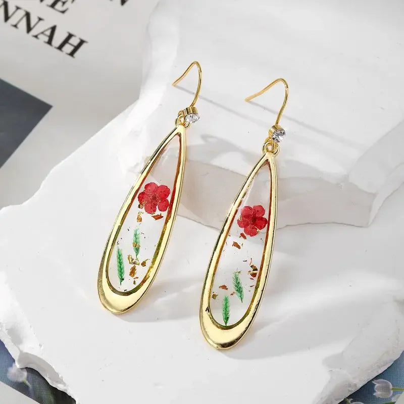 Natural Flower Dangle Earrings - Piña Colada