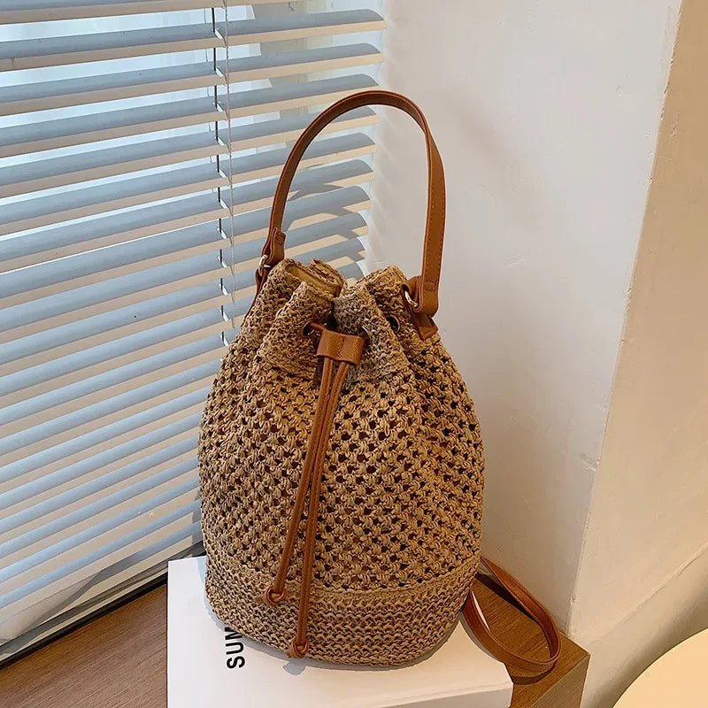 Braided Straw Bucket Bag - Piña Colada