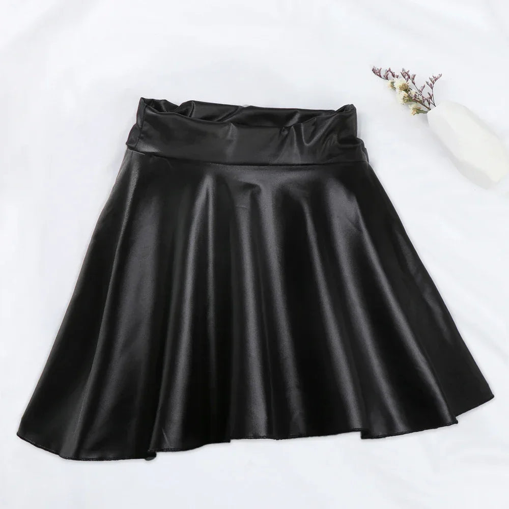 Pleated Faux Leather Knee-Length Skirt – Streetwear Style - Piña Colada