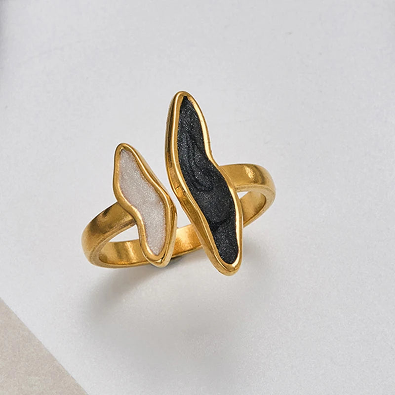 Wavy Crystal Open Ring