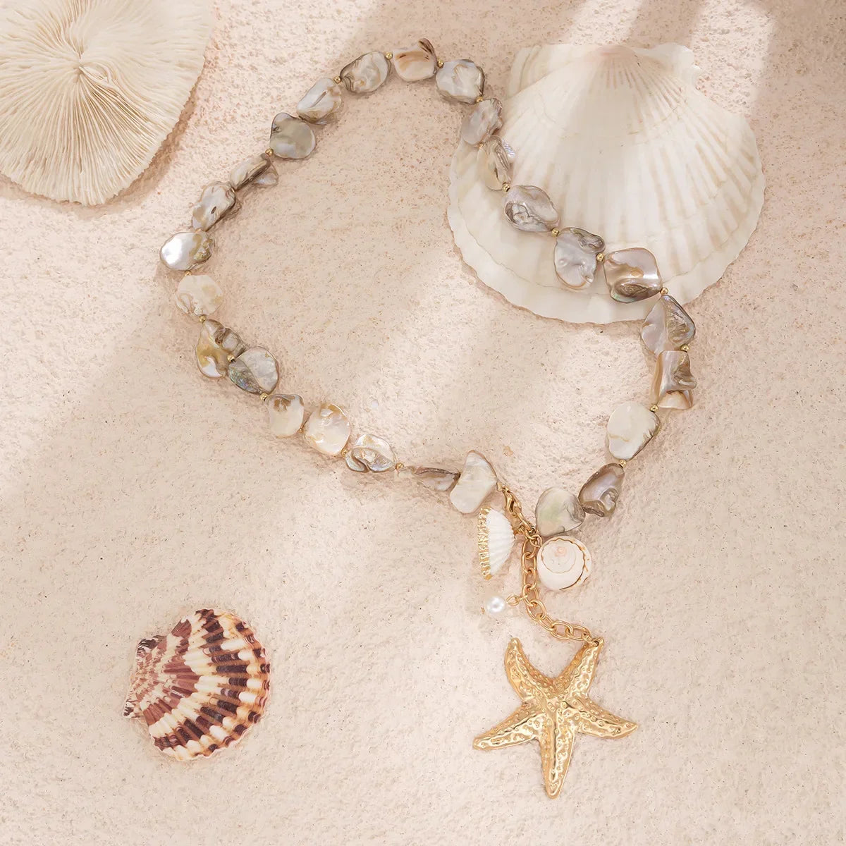 Retro Starfish White Shell Conch Pendant - Piña Colada