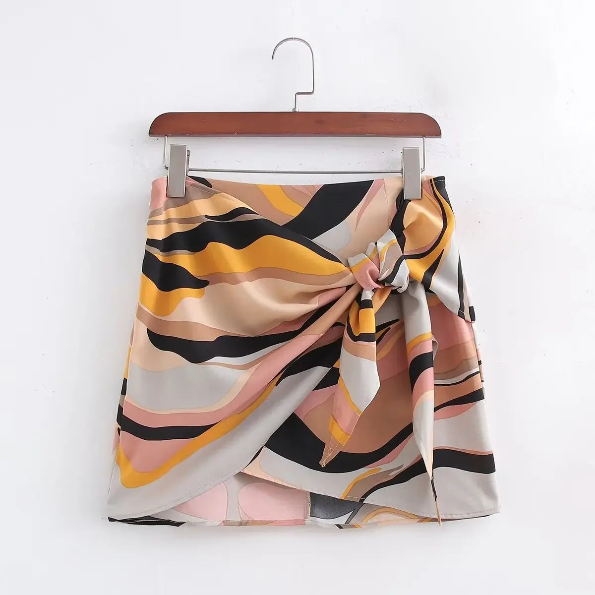 Fashion Graffiti Print Bow Ted Wrapped Mini Skirt - Piña Colada