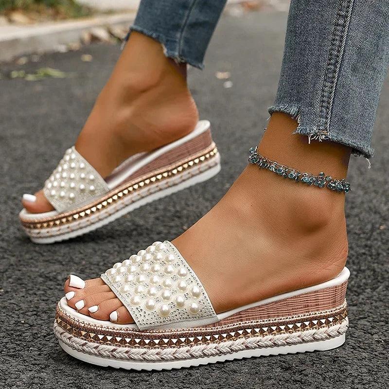 Shiny Crystal Pearl Platform Slippers - Piña Colada