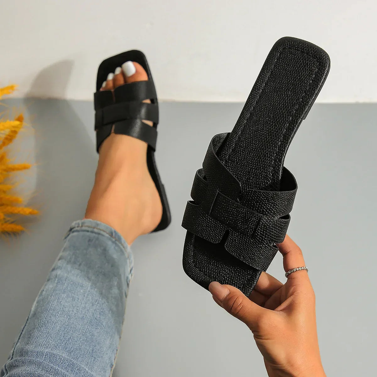 Solid Color Slide Sandals - Piña Colada