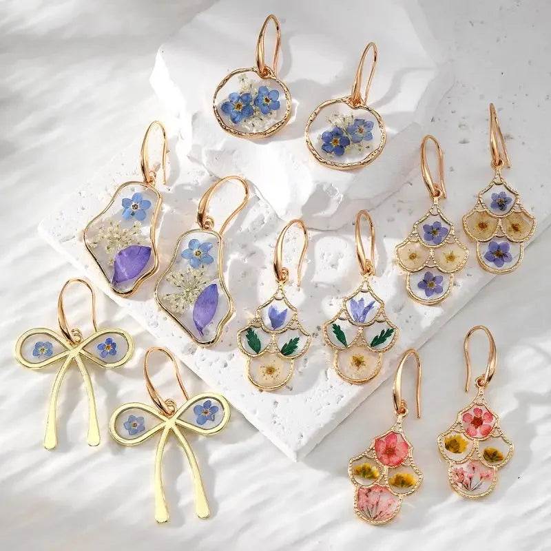 Natural Flower Dangle Earrings - Piña Colada
