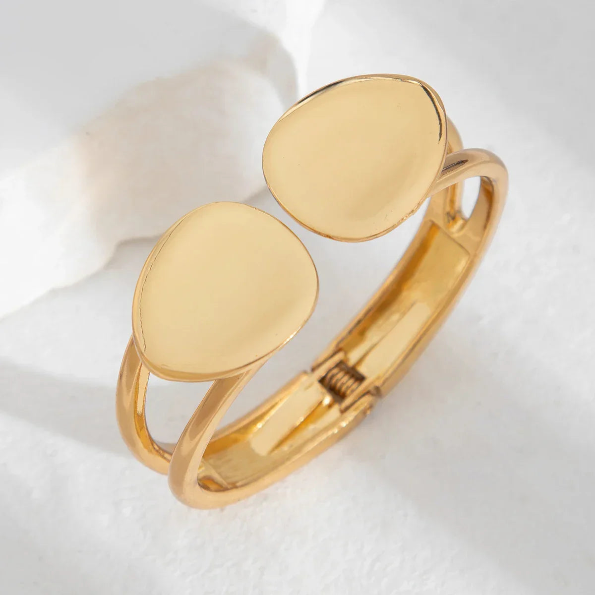 Vintage Creative Gold Color Bangles - Piña Colada