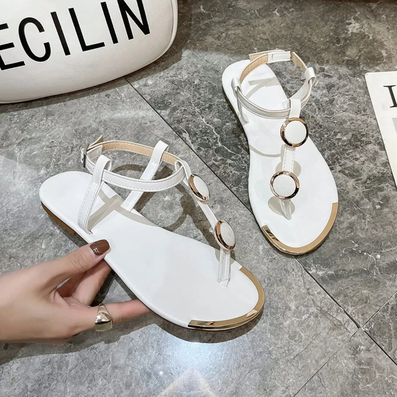 Women Sandals New Summer Casual Flat Sandals Flip Flops - Piña Colada