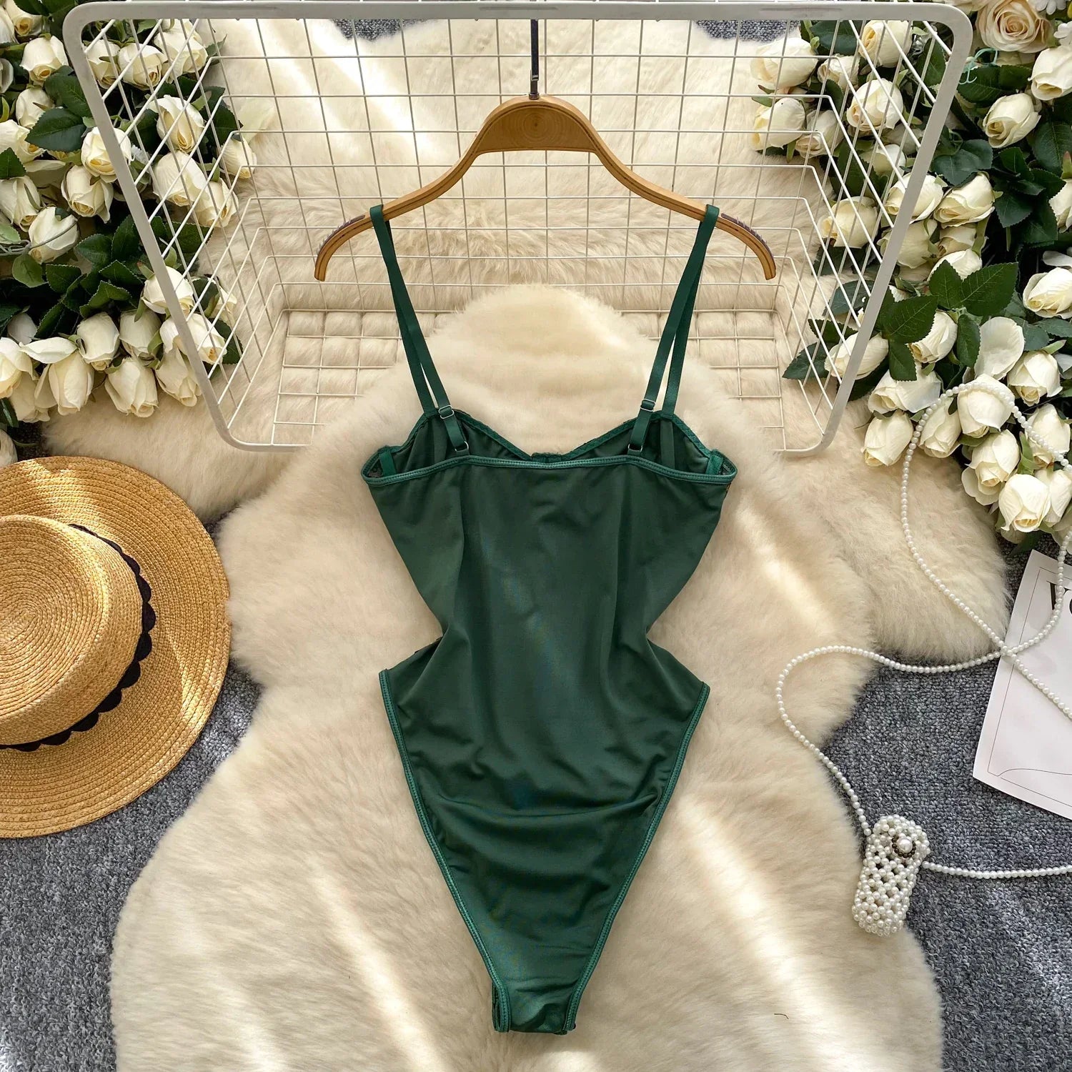Vintage Floral Lace Slim Fit Bodysuit - Piña Colada