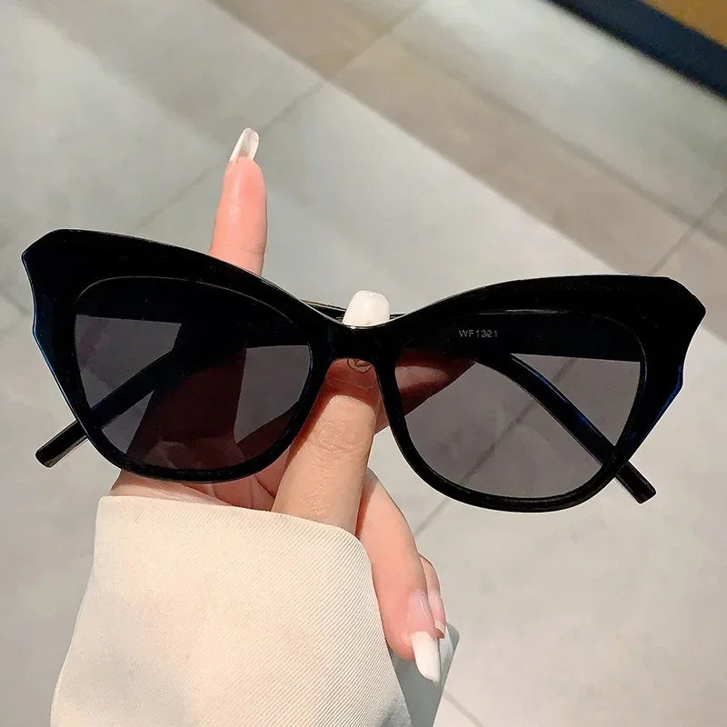 Cat Eye Vintage Sunglasses - Piña Colada