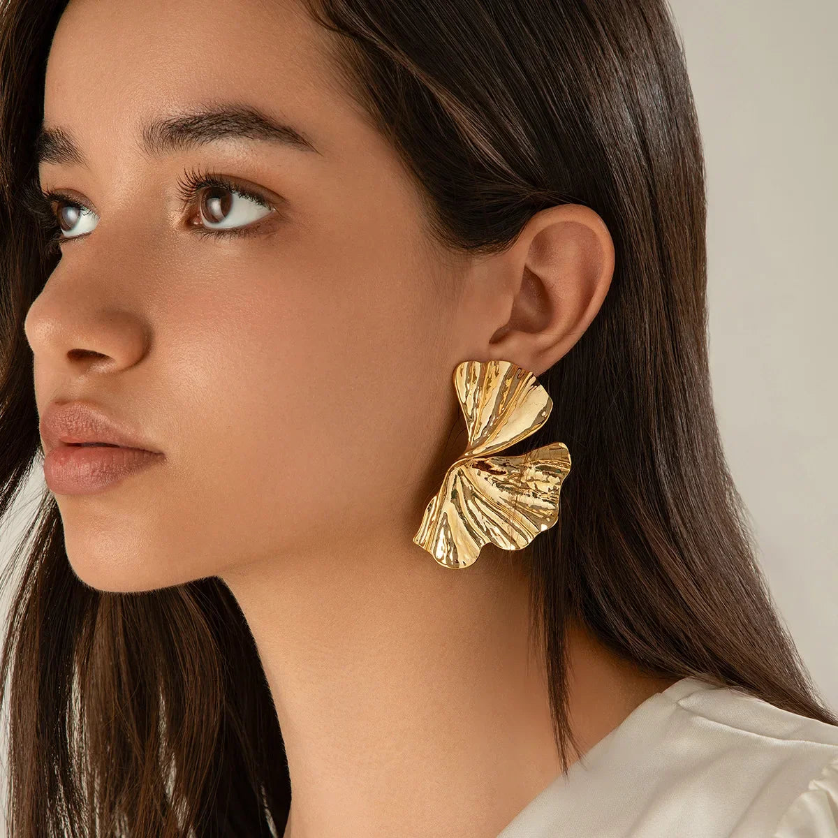 Elegant Gold Irregular Geometric Flower Drop Earrings – Vintage Statement Jewelry for Women - Piña Colada