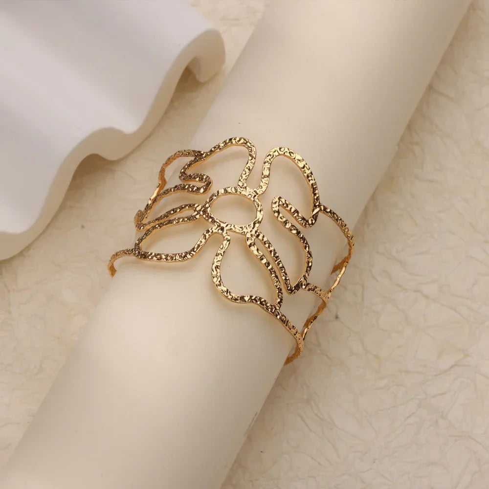Vintage Gold Stainless Steel Hollow Leaf - Piña Colada