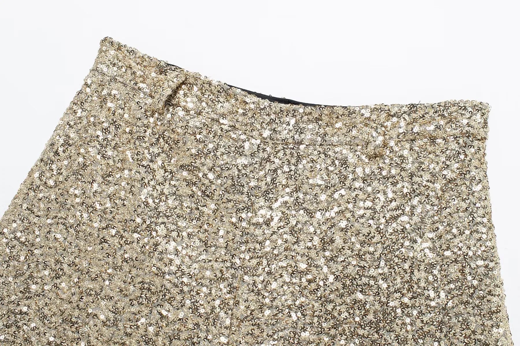 Sequins Mid-waist Casual Shorts - Piña Colada