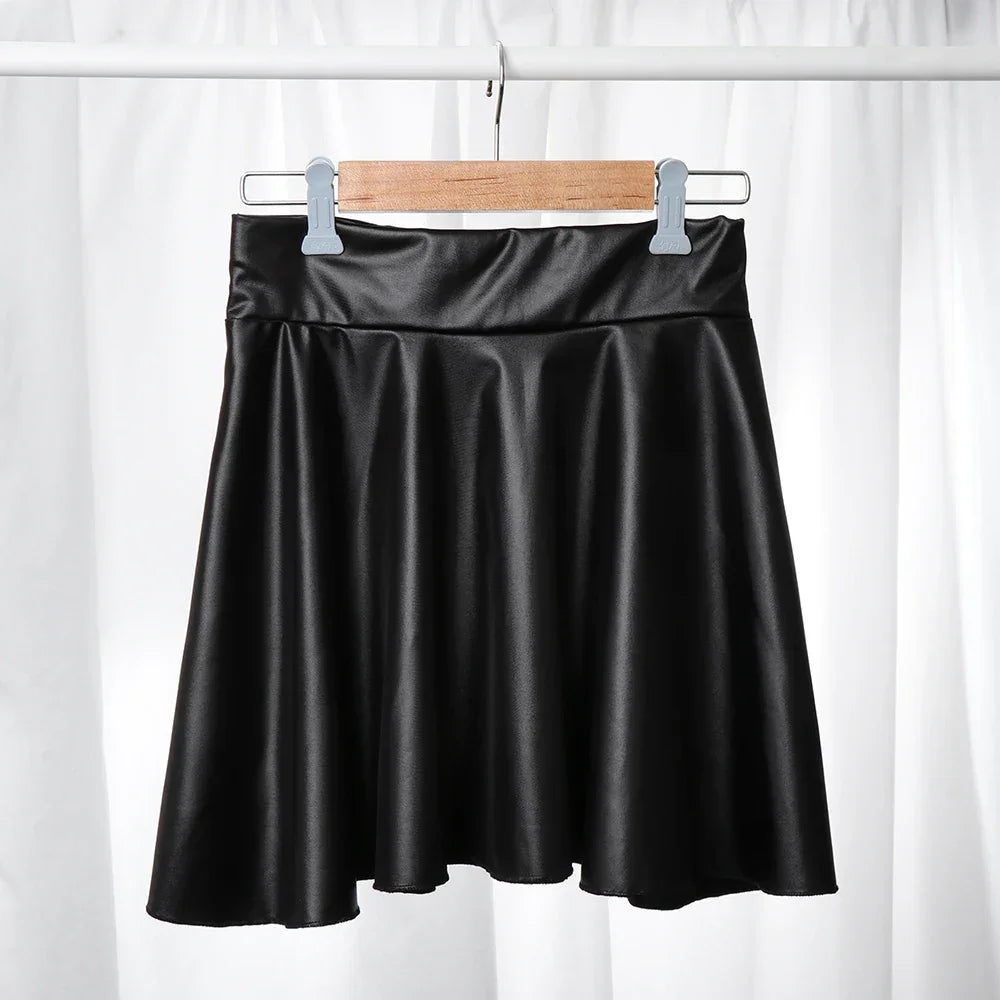 Pleated Faux Leather Knee-Length Skirt – Streetwear Style - Piña Colada