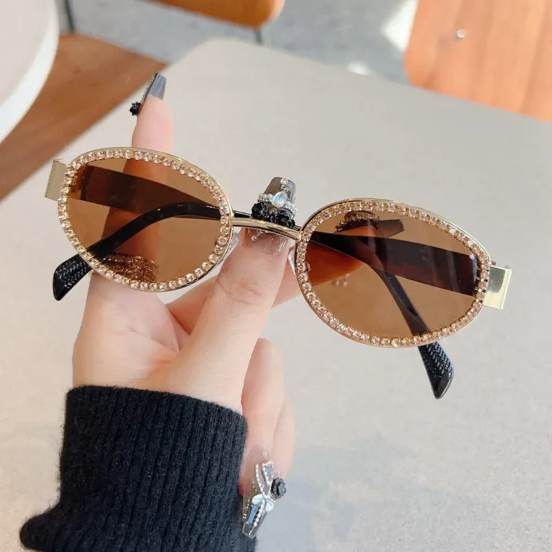 Rhinestones Decor Oval Sunglasses - Piña Colada