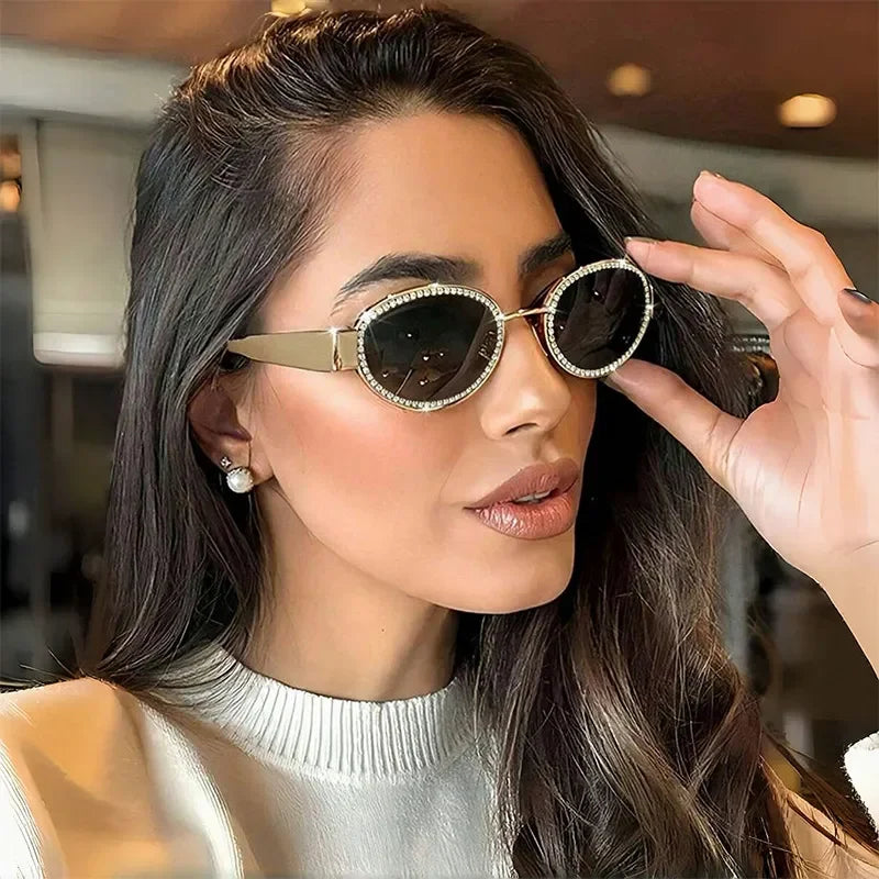 Rhinestones Decor Oval Sunglasses - Piña Colada